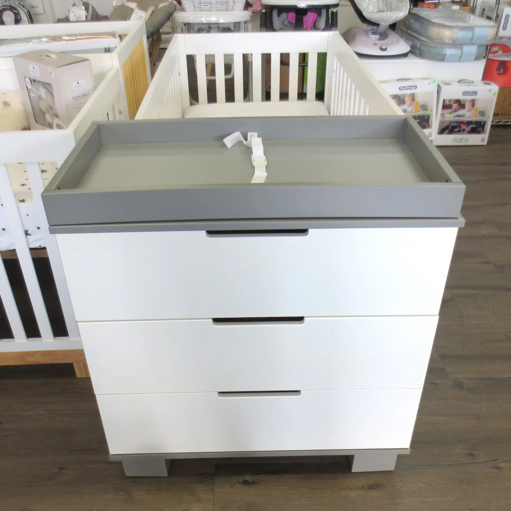 Babyletto Modo 2-Piece Crib and 3-Drawer Dresser Kit - Grey and White (Floor Model) - Image 4