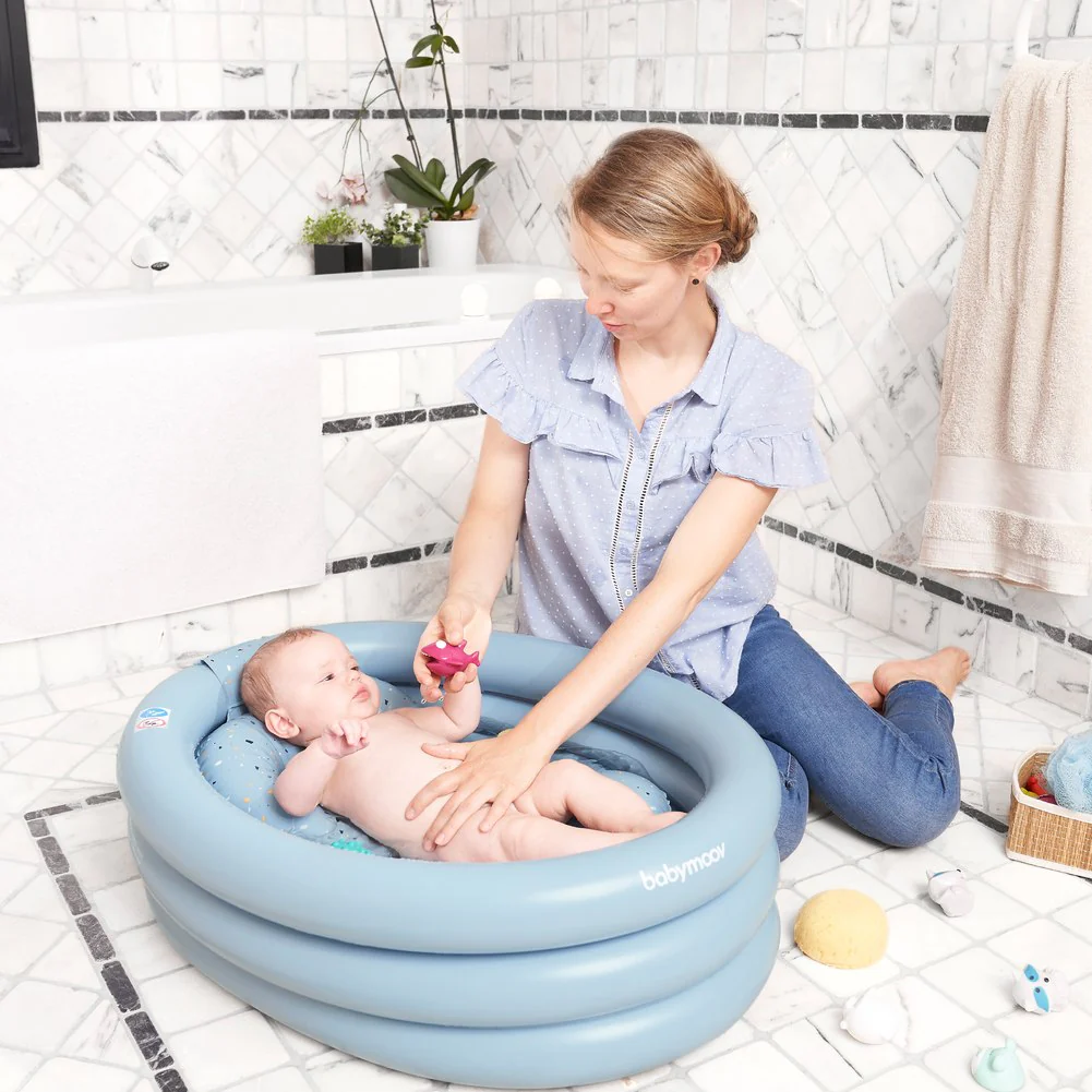 BabyMoov All-in-One Inflatable Bathtub and Kiddie Pool - Image 5
