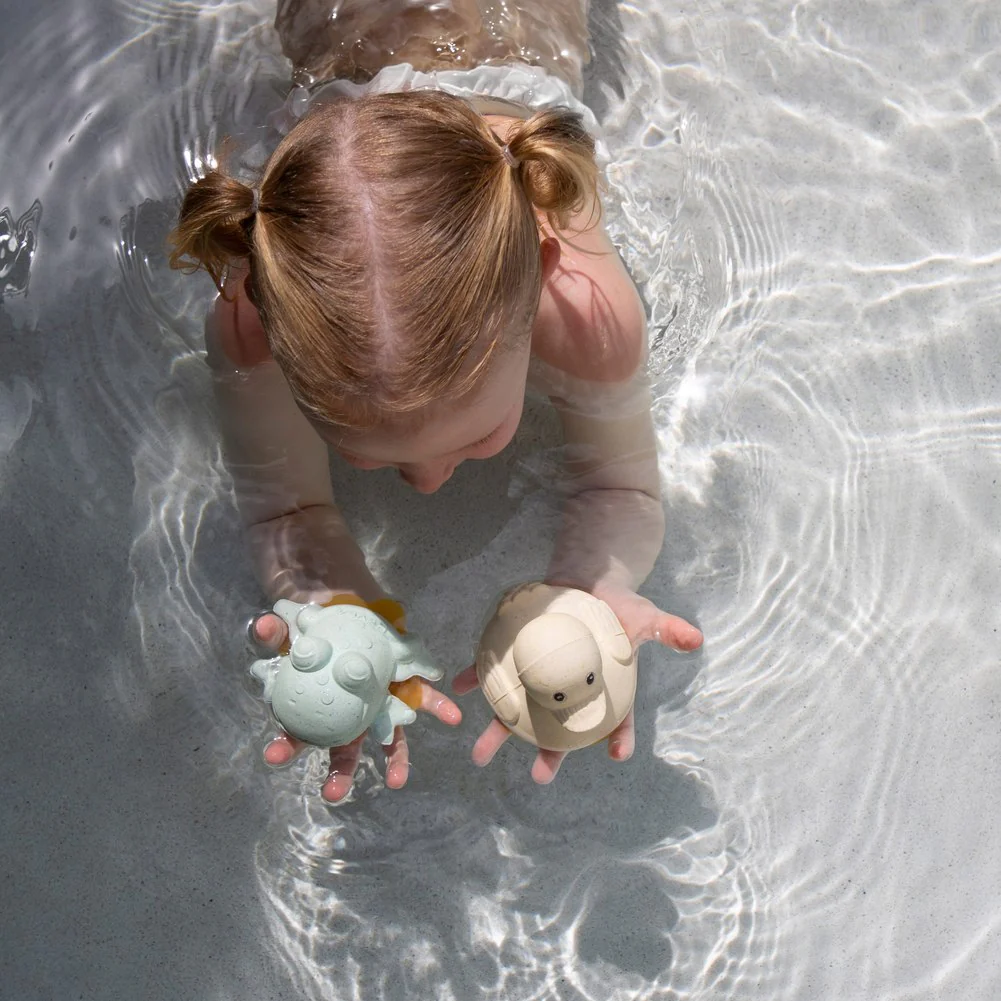 Hevea Squeez N Splash Duck & Frog Bath Toys - Sand & Sage - Image 5