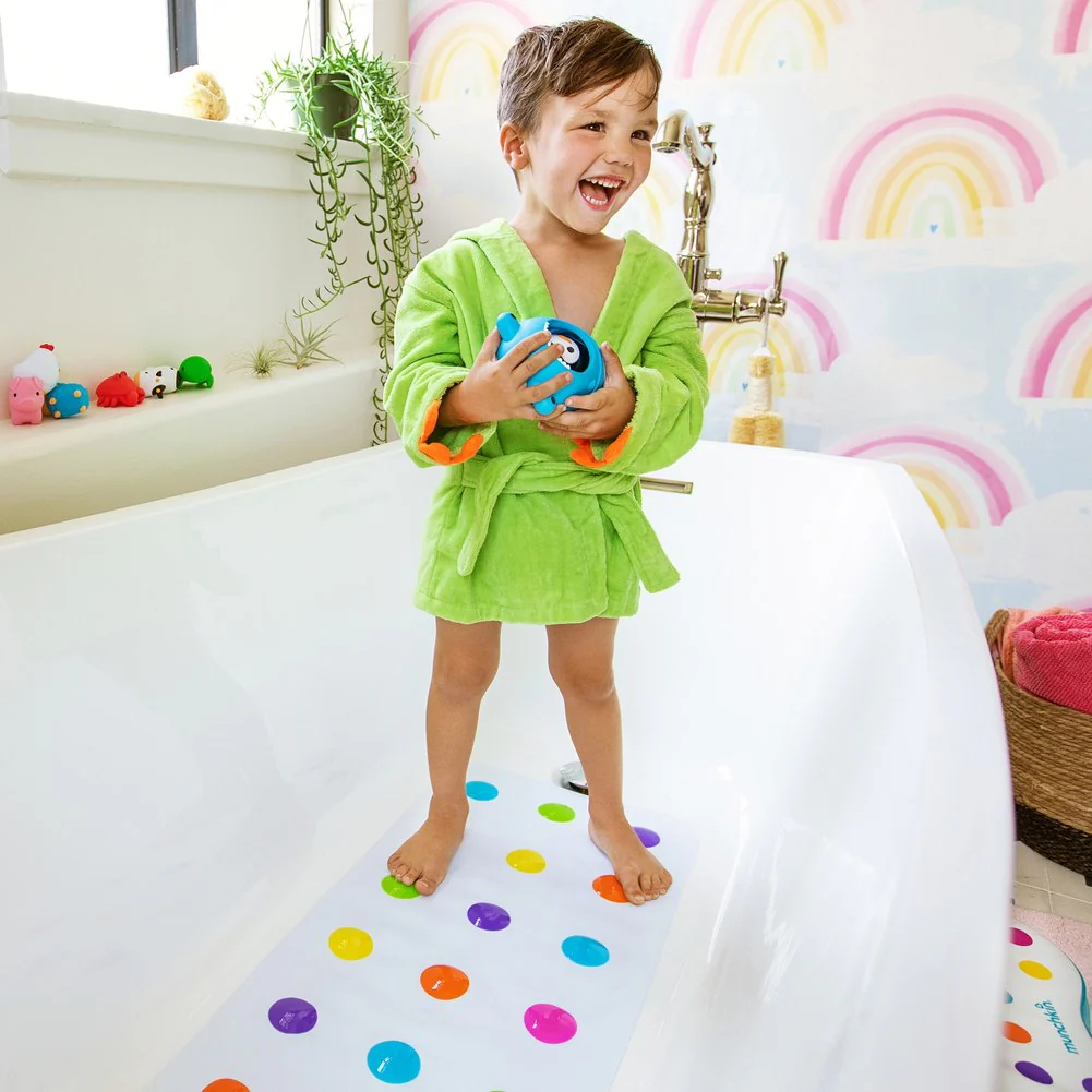 Munchkin Dandy Dots Bath Mat - Image 5